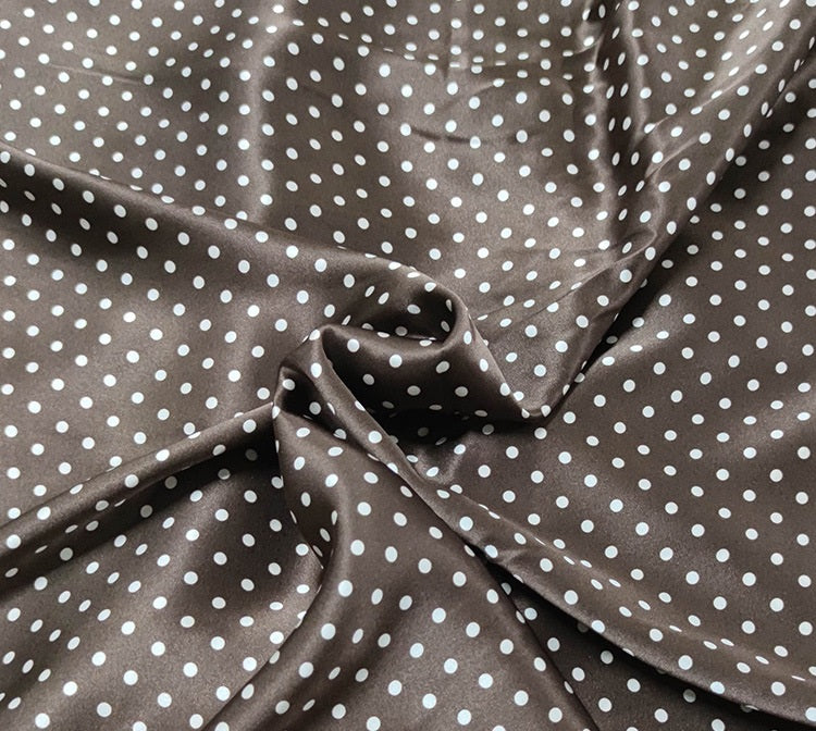 Seiden-Charmeuse mit Polka Dots-Print, 22/19/16 Momme