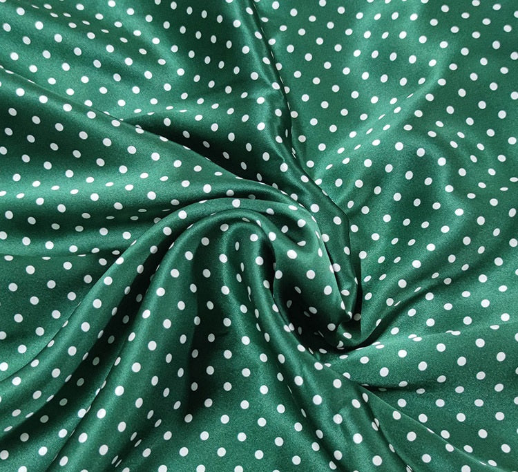 Seiden-Charmeuse mit Polka Dots-Print, 22/19/16 Momme