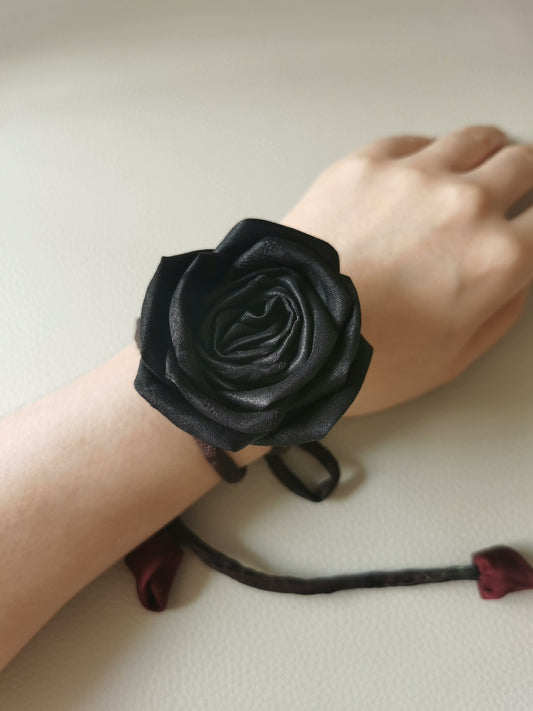 Silk Rose Choker