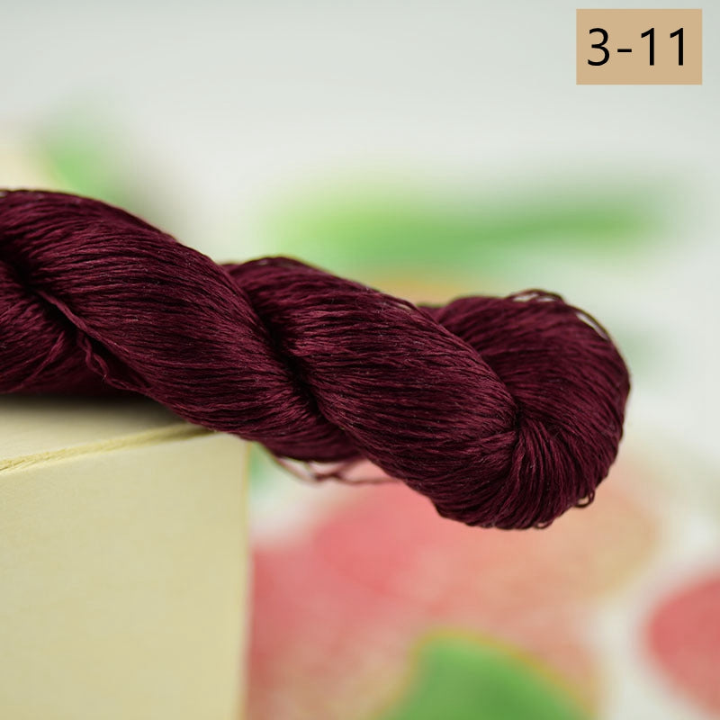 100% Mulberry Silk Embroidery Thread Skeins, 3# red colors